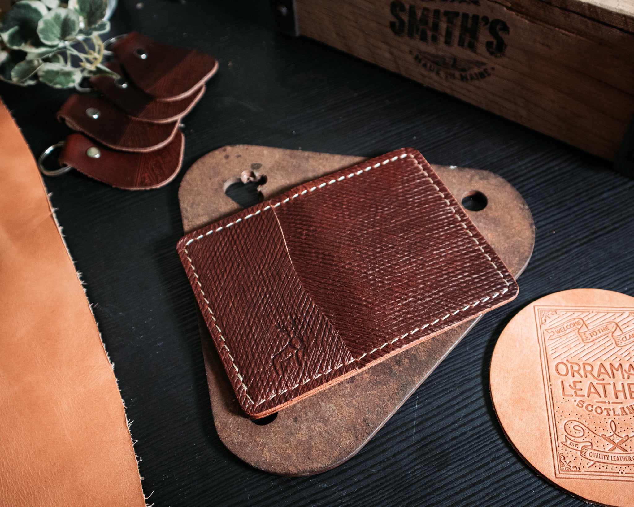 The Mini Islander - Handmade Leather EDC Wallet