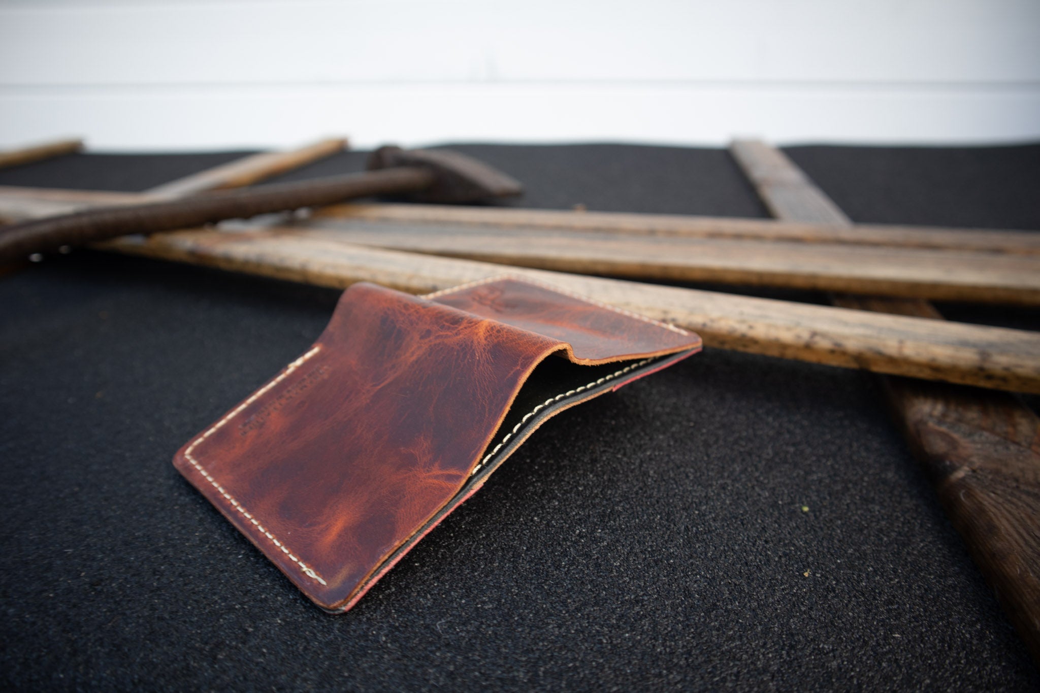 Chieftain wallet lined with tartan