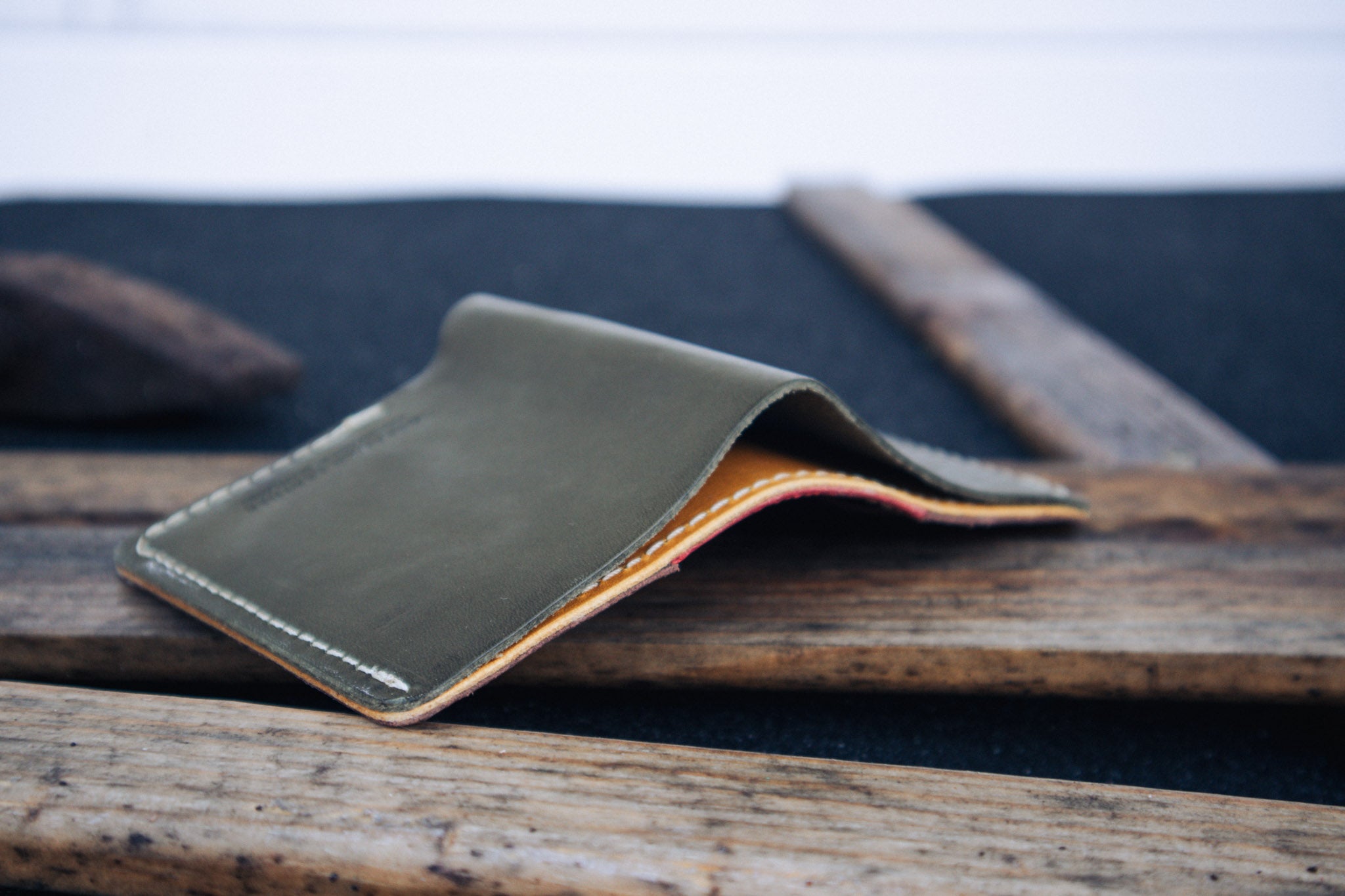 Chieftain wallet lined with tartan